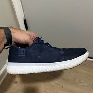 Under Armour Men's Dark Blue Sneakers